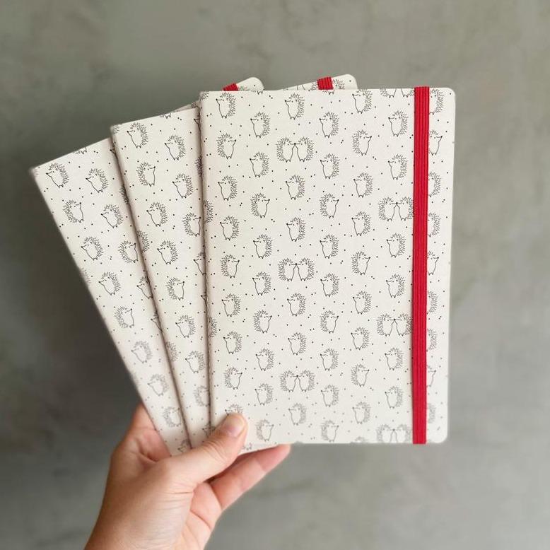 CASAREVIVA - Caderno Porco Espinho - Branco Design - Caderno
